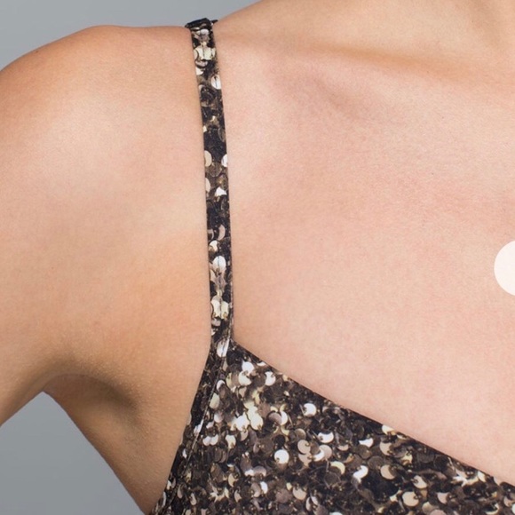 Lululemon Core Set Bra Shimmery Sz 2 - Picture 2 of 10